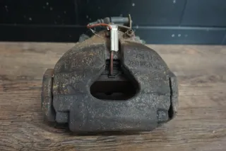 Original VW T5 2,5 TDI Bremssattel Brems Sattel vorn rechts 7E0105A ATE - Bild 1