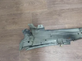 orig. Audi Q7 4L Stegblech Längsträger Kotflügelaufnahme 4L0805175 4L0805157 - Bild 4