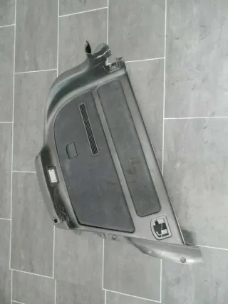 Audi A3 S3 8L Seitenverkleidung für Kofferraum rechts Verkleidung 8L3863880A - Bild 1