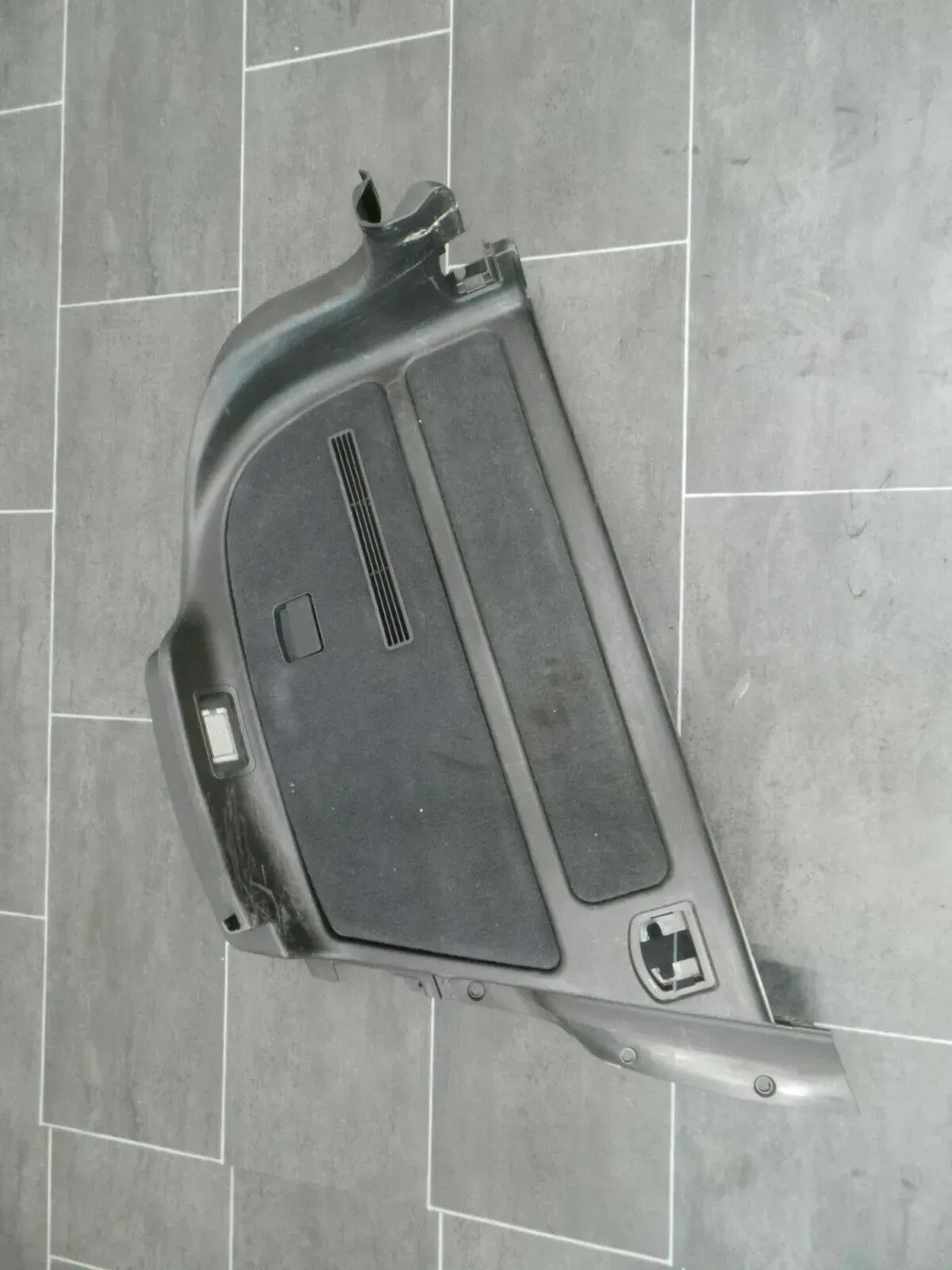 Audi A3 S3 8L Seitenverkleidung für Kofferraum rechts Verkleidung 8L3863880A - Bild 1