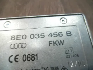 Audi Antennenverstärker A2 A3 8P A4 8E A6 4F A8 4E Q7 R8 TT 8J 8E0035456B/C/D - Bild 2