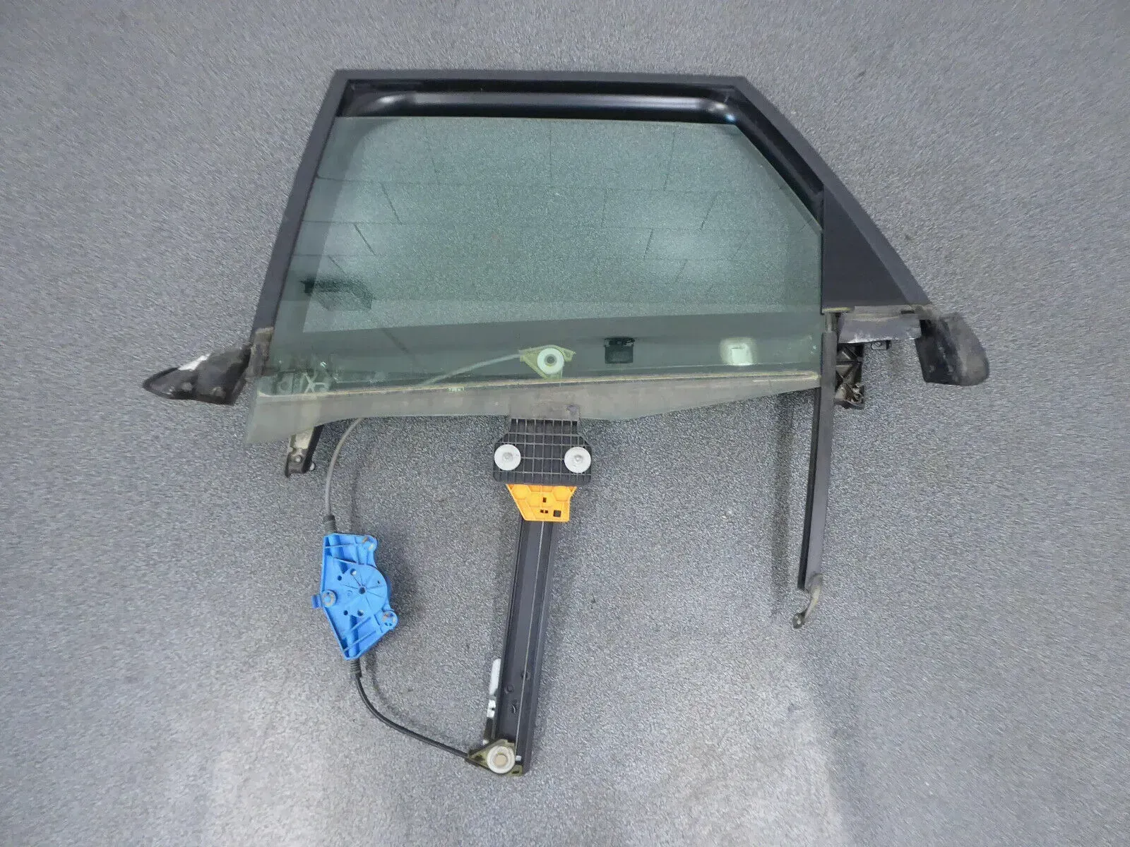 Audi A4 8E B7 S4 RS4 Avant Fensterheber links hinten Elektrisch 8E0839461B *TOP* - Bild 1