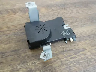 Audi A3 8P Sportback Antennenverstärker Steuergerät Antenne Blaupunkt 8P4035225D - Bild 1