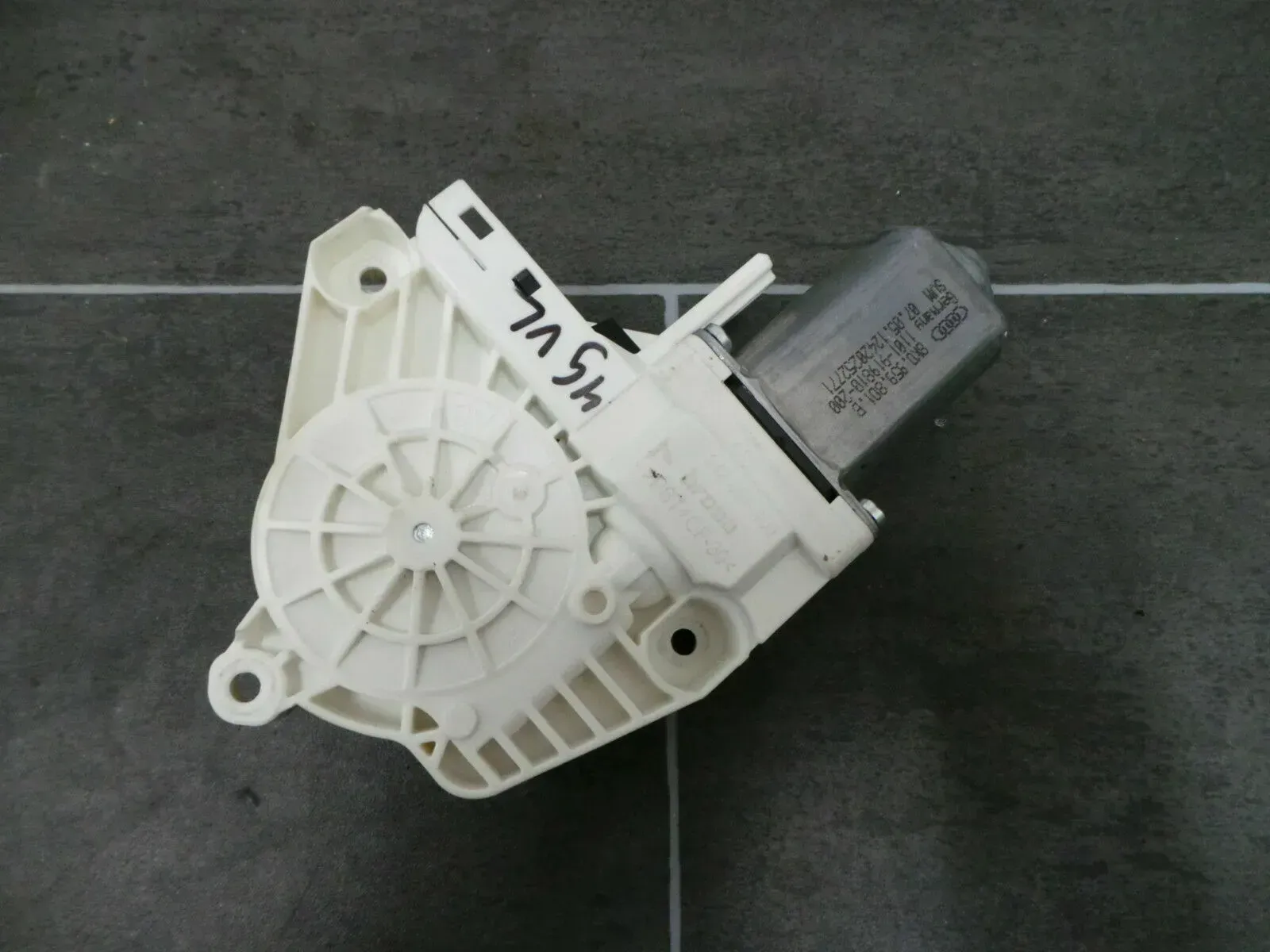 Audi A6 A7 A8 S8 Q3 Q5 8K Fensterhebermotor Fensterheber Motor VL 8K0959801B - Bild 1