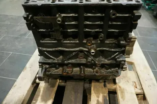 VW Golf 4 Bora 1,9 TDI ASZ Motorblock Block Motor 038103021AA - Bild 3