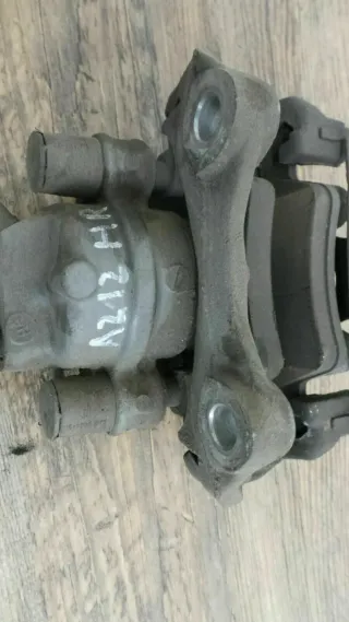 Orig Mercedes MOPF W212 S212 Bremssattel Bremse Sattel hinten rechts A2124230181 - Bild 3