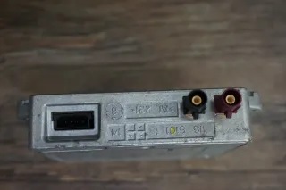 Audi A4 8K B8 2.7TDI Antennenverstärker Steuergerät Signalverstärker 8J0035456 - Bild 3