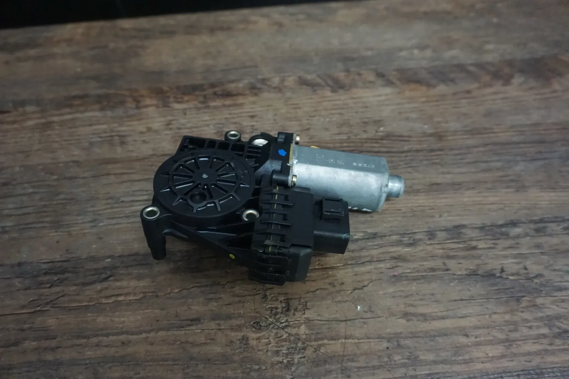 el. Fensterhebermotor hinten rechts Audi A4 B5 8D0959802G Fensterheber - Bild 1
