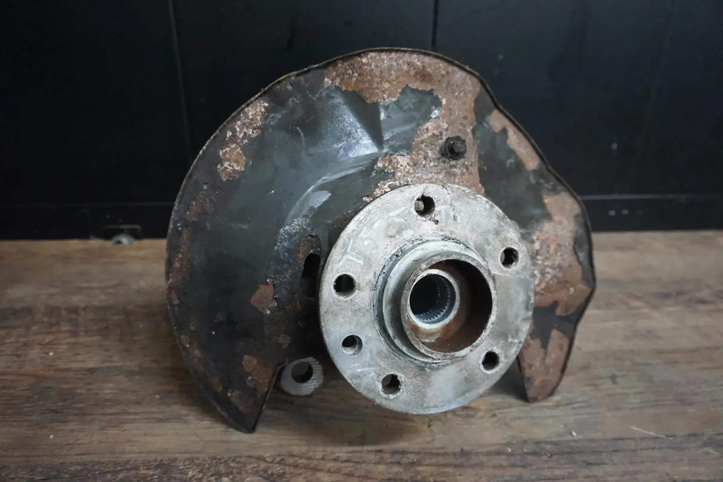 VW T5 Radlagergehäuse Achsträger Achsschenkel Radnabe ABS vorne links 7H0257 - Bild 1