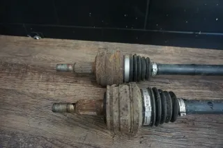 VW T5 4Motion Allrad Antrieb Antriebswelle Gelenkwelle Hinterachse links rechts - Bild 4