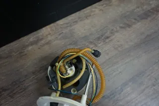 Kraftstoffpumpe Benzinpumpe AUDI A6 4F V8 4.2 quattro 4F0919051AH Pumpe - Bild 2