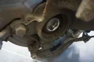 Achsschenkel VW T5 GP 2,0 TDI Radlagergehäuse hinten rechts komplett 7H0501414D - Bild 6