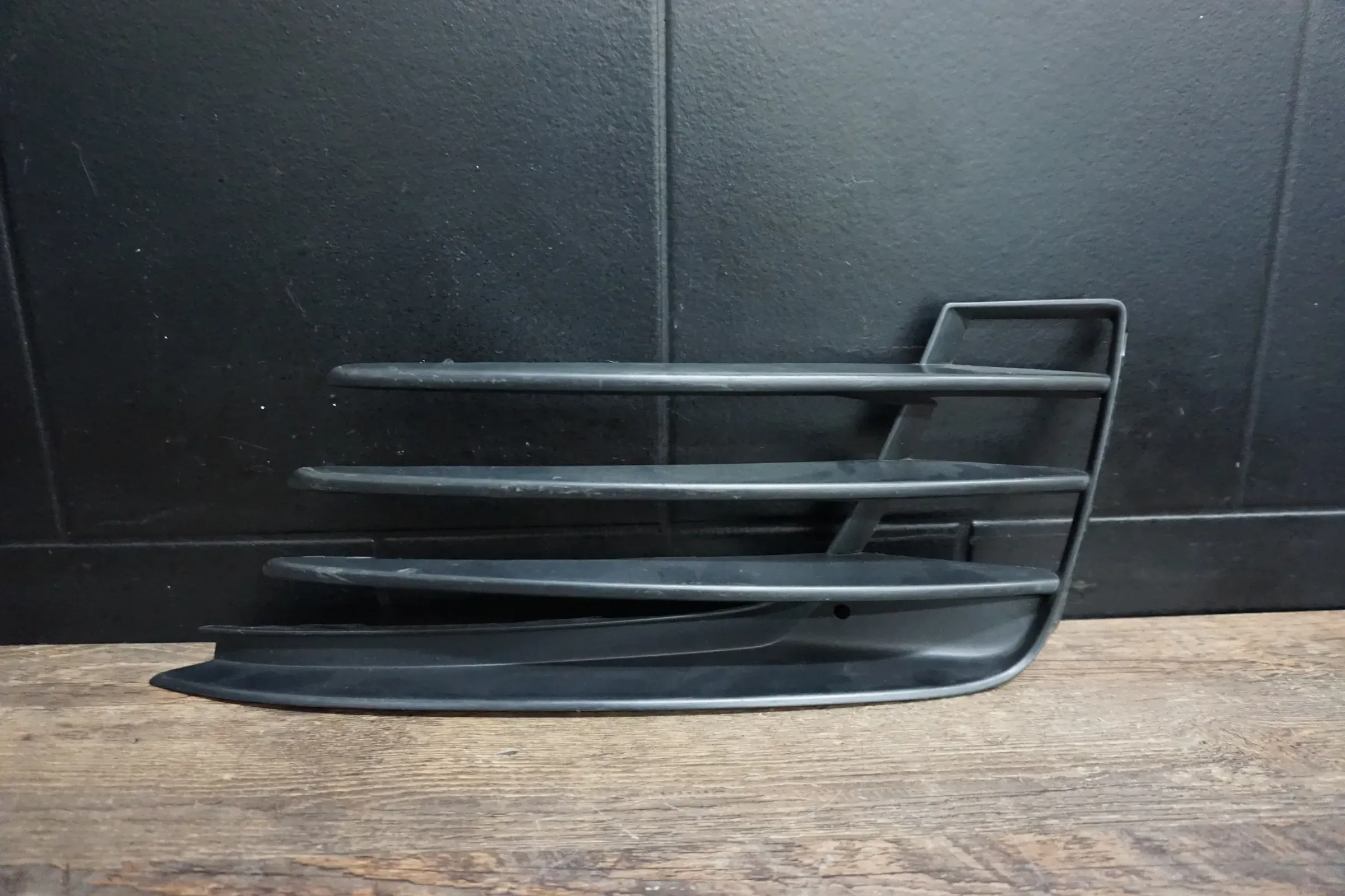 Volkswagen Golf Lüftungsgitter 5GM853665D 9B9 satinschwarz - Bild 1