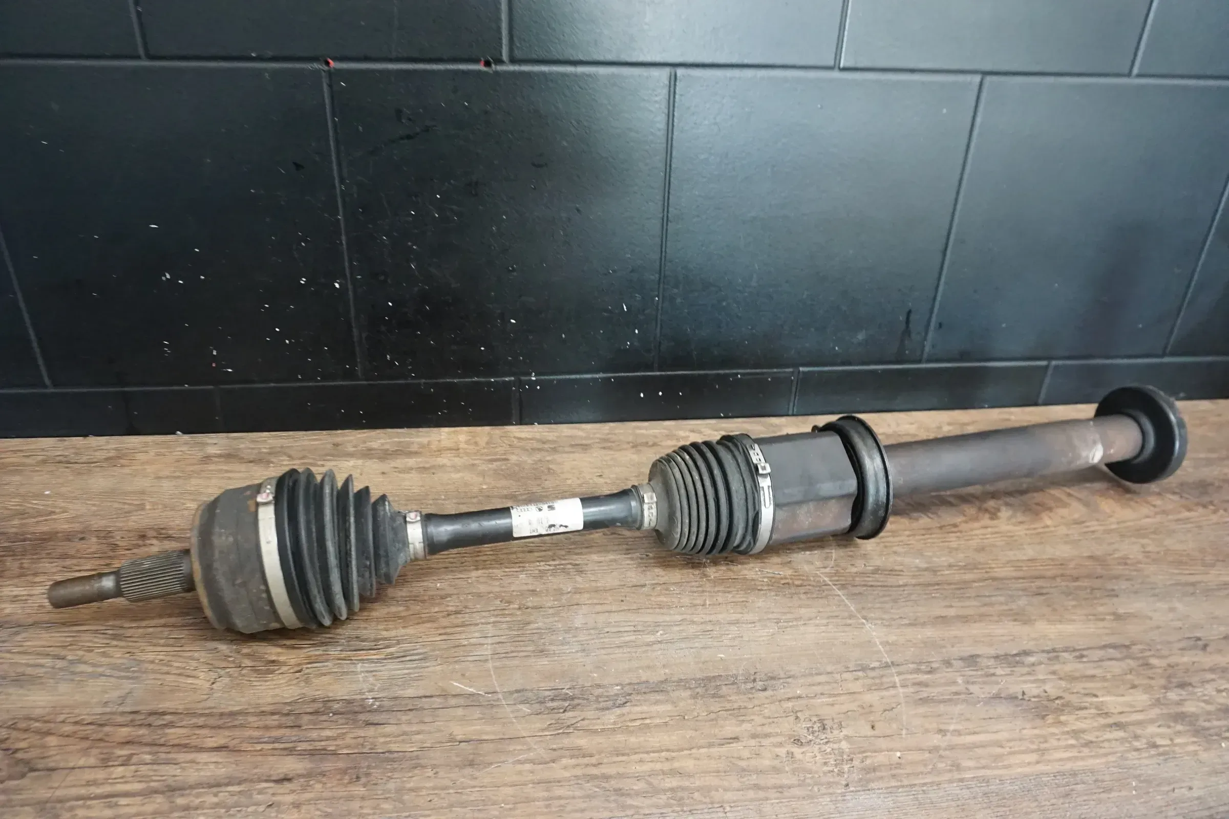 VW T5 2,5TDI 174PS ANTRIEBSWELLE Automatik vorne rechts 7H0407272AP - Bild 1