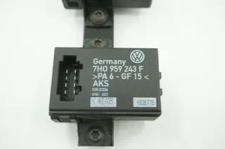VW T5 Multivan Steuergerät elektrische Zuziehhilfe Heckklappe 7H0959243F - Bild 4
