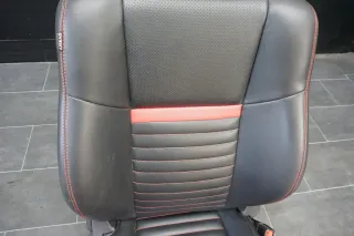 Dodge Challenger R/T 14 Sitz Beifahrersitz Leder Sitzheizung rechts Schwarz Rot - Bild 5