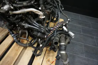 Motor VW Volkswagen Transporter T6 2,0 TDI DNAB DNA 04L100039C 89000km - Bild 3