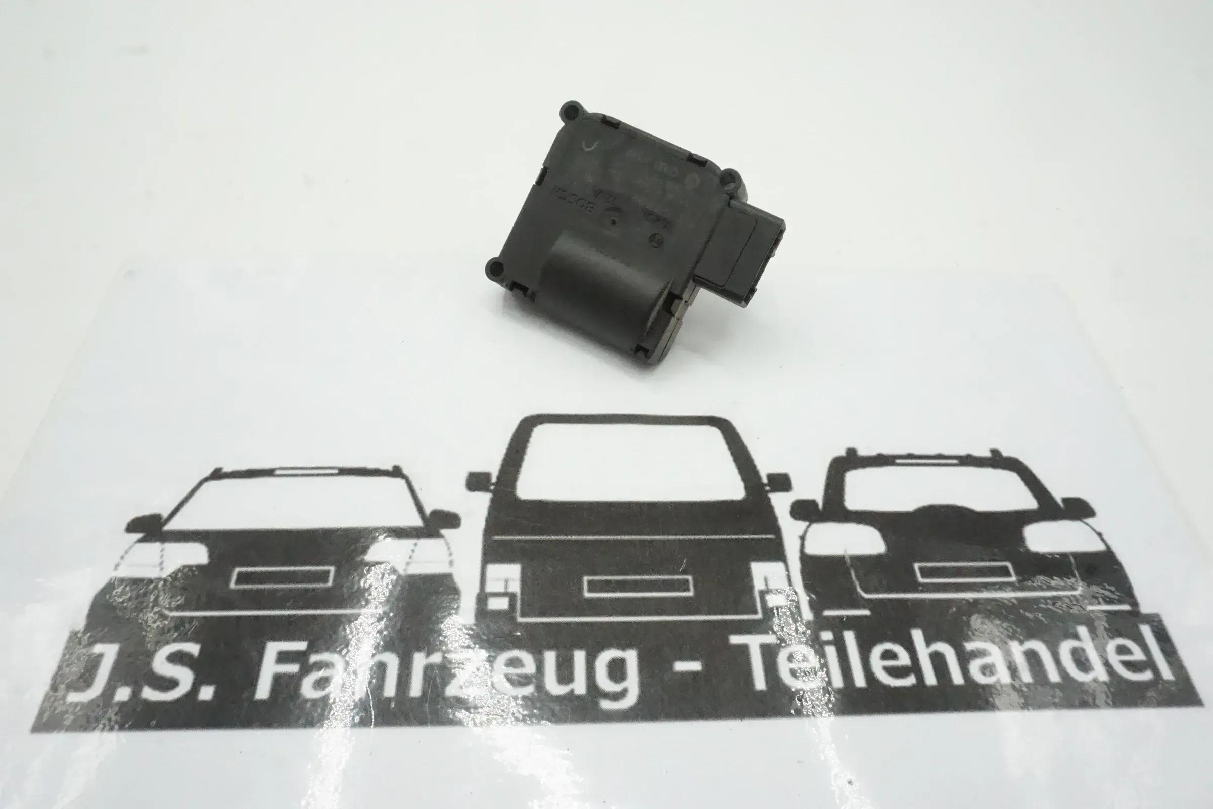 Audi A6 4F Stellmotor Klima Lüftung Heizung 4F0820511P - Bild 1