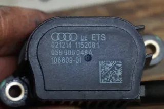 Original Audi Q7 Q8 4M Umschalter 059906048A Zylinderkopfhaube A8 4N VW Touareg - Bild 5