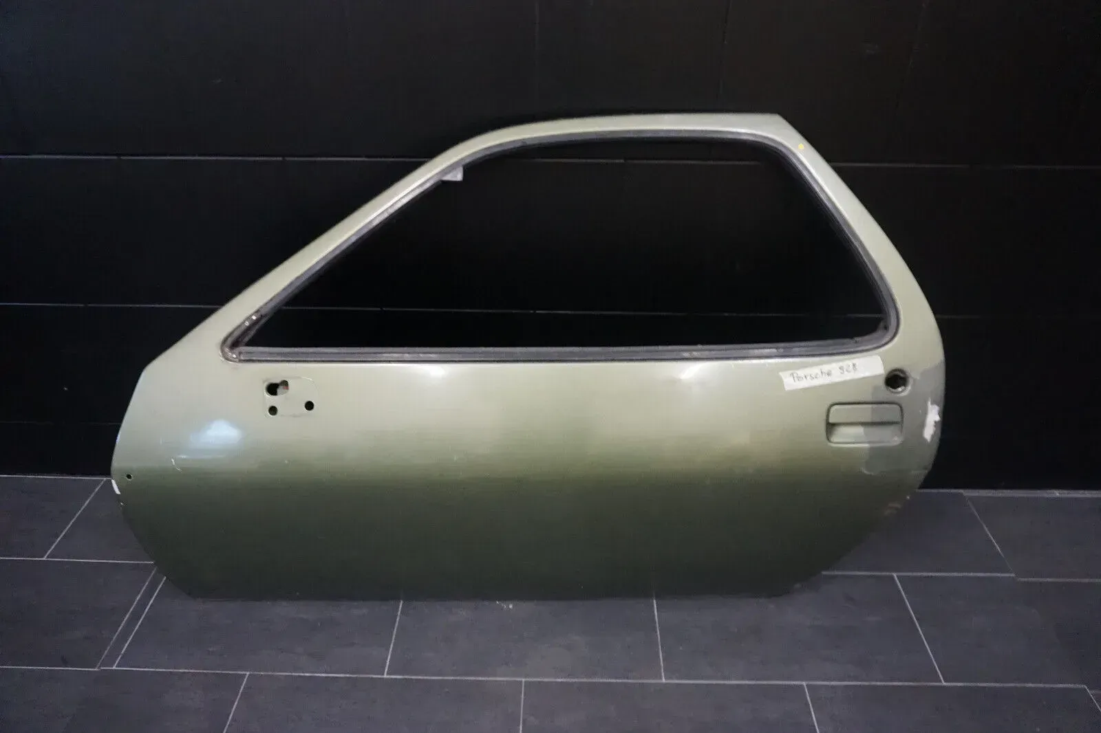 Porsche 928 Fahrertür Tür links 92853100510 Fahrserseite grün - Bild 1