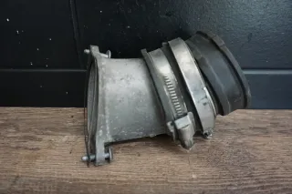 original Audi A4 8K RS6 4F Ansaugluftführung LADELUFTROHR links 07L133355 - Bild 4