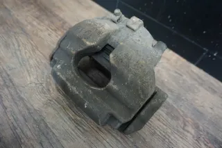 Orig VW T6 T5 Transporter Bremssattel Brems Sattel vorn vorne rechts 7H0106E - Bild 3