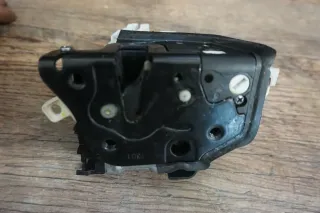 Audi A1 A4 Rs4 A5 RS5 A6 A7 Q3 Q5 Q7 TT Türschloss vorne rechts 8J1837016C - Bild 4