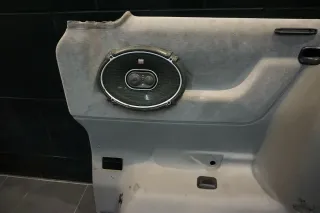 VW T4 Multivan Verkleidung Seitenverkleidung hinten rechts 7D0867036D - Bild 6