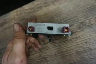 Audi TT 8N / A3 8P / A4 8E B6 Handy Antennenverstärker Verstärker 8E0035456B - Bild 2