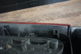 VW T5 7H Bj.07 original Rückleuchte Heckleuchte rechts Heckflügeltüren Klapptür - Bild 7