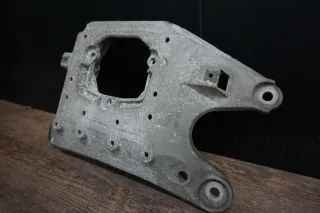Audi A4 8K A5 8T 8F Q5 Querträger Hilfsrahmen Stütze Getriebe LLQ 8K0399263AF - Bild 3