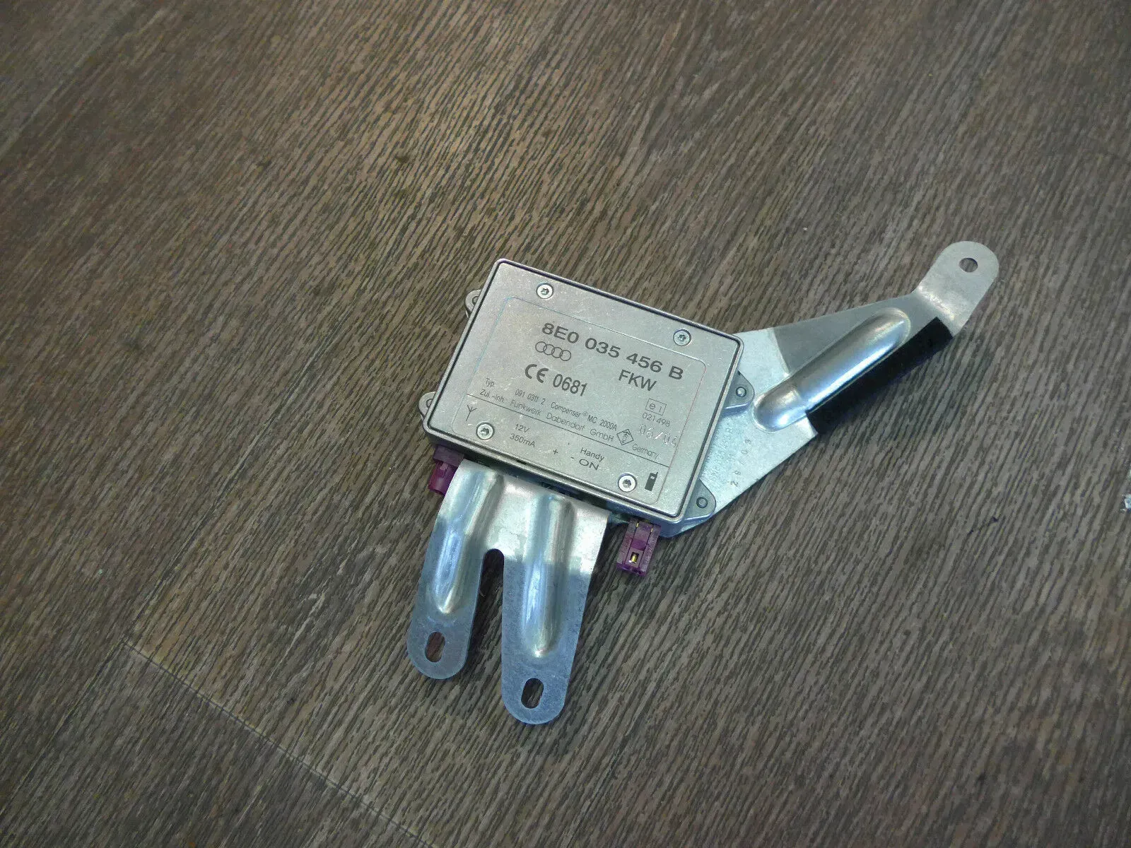 Audi A4 8E A6 4B A3 8P Antennenverstärker 8E0035456B Original *TOP* - Bild 1