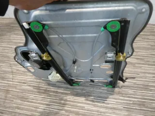 VW Transporter T5 Fensterhebertafel Türblech Türtafel vorne rechts 7E1837730C - Bild 2