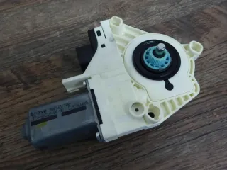 Audi A6 A7 A8 S8 Q3 Q5 8K Fensterhebermotor Fensterheber Motor VL 8K0959801B - Bild 3