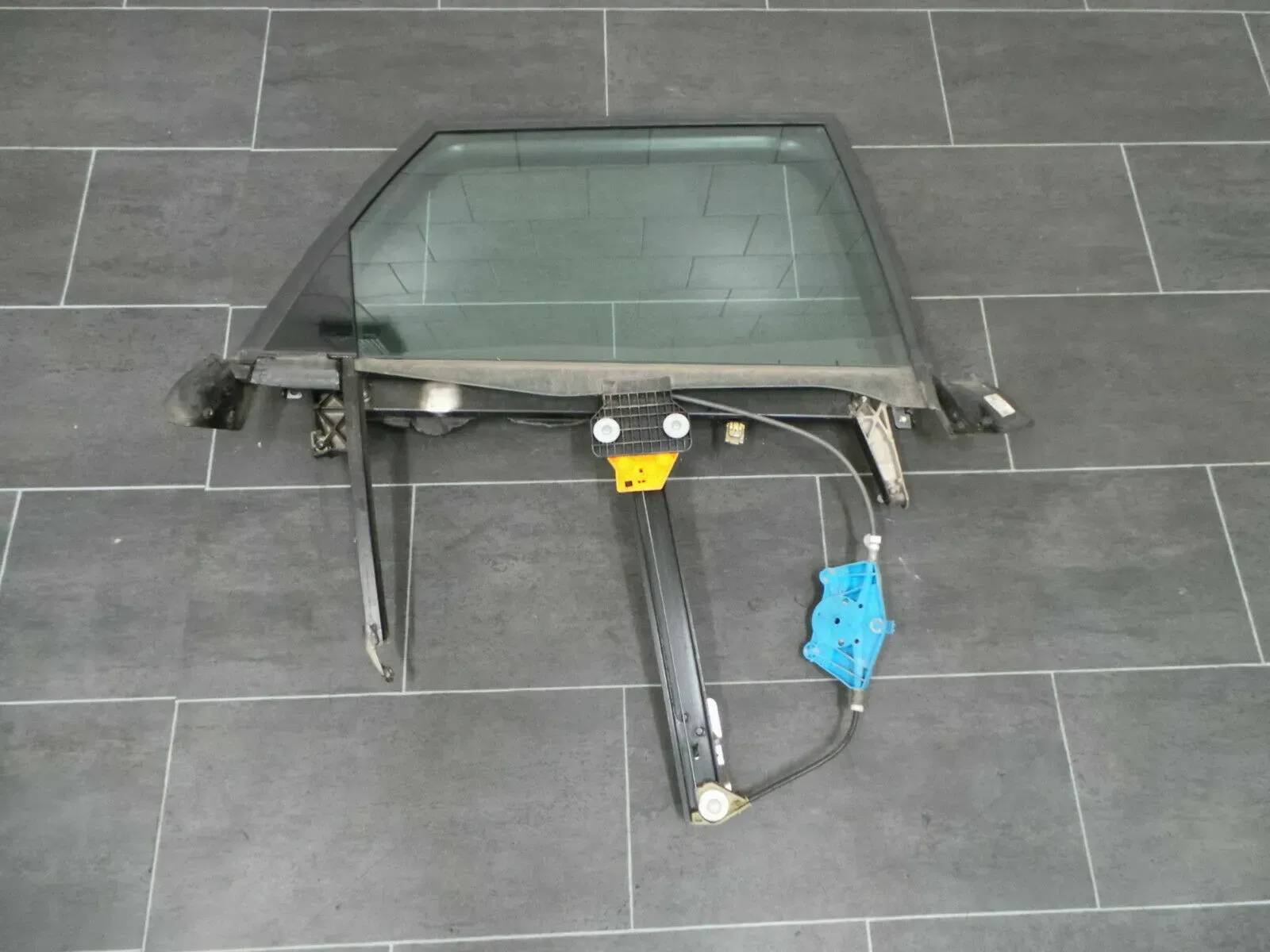 Fensterheber hinten rechts Audi A4 Avant 8E5 8E0839462A 2003 8E0839462A Audi - Bild 1