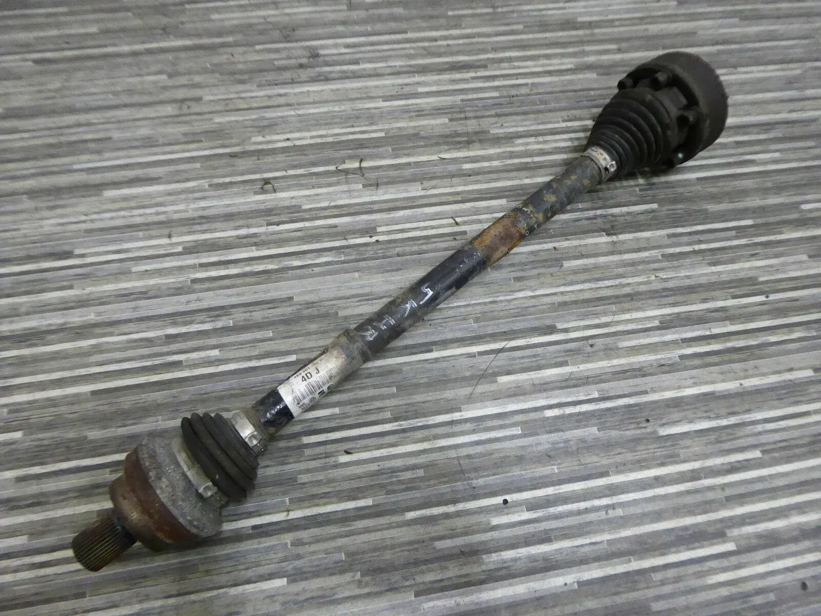 orig Audi Q3 8U S3 TTRS VW Tiguan 5N Antriebswelle Gelenkwelle rechts 1K0501204D - Bild 1