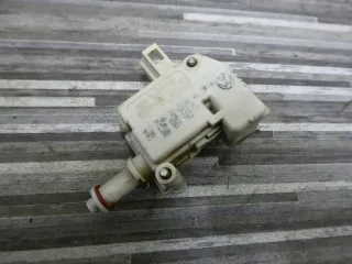 1J0810773A 3B0959782 EIS273143 Stellmotor Tankklappe Volkswagen Golf 2001 - Bild 1