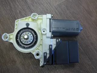 VW Golf IV 4 V6 Fensterhebermotor Motor Fensterheber Hinten Links 1C0959811A TOP - Bild 2