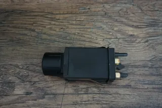 Audi TT 8N Heizung Hecksheibe Rückscheibe Knopf Schalter 8N0941503A 8N0941503B - Bild 2