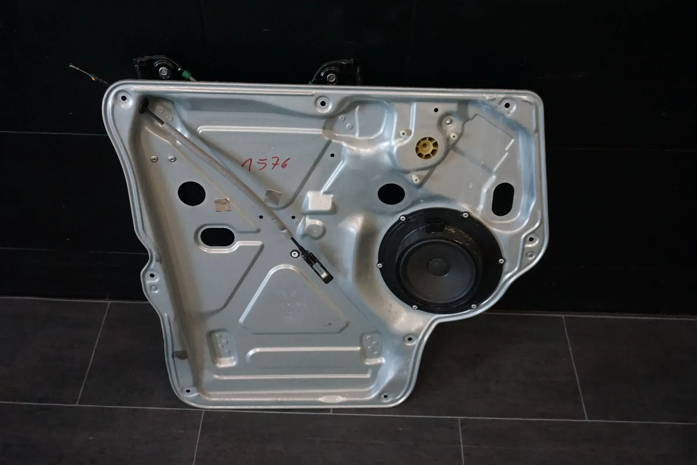 VW T6 Transporter Fensterheber Fensterheberplatte vorne links 7E1837729T 2017 - Bild 1