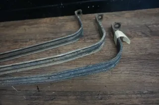 VW T5 7H Halterung Halter Tank Kraftstofftank Fangband Tankbänder 3 Stück - Bild 3