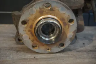 Achsschenkel Radlagergehäuse vorne rechts AUDI A3 8P 3.2 QUATTRO VW Golf 5 R32 - Bild 3