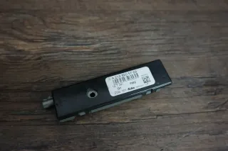 Mercedes W212 E 250 Bj.10 Antennenverstärker Verstärker A2128201789 - Bild 1