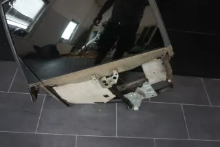 Audi A4 8D2, B5 Avant Türrahmen hinten rechts Fensterhebergestänge Fensterheber - Bild 4