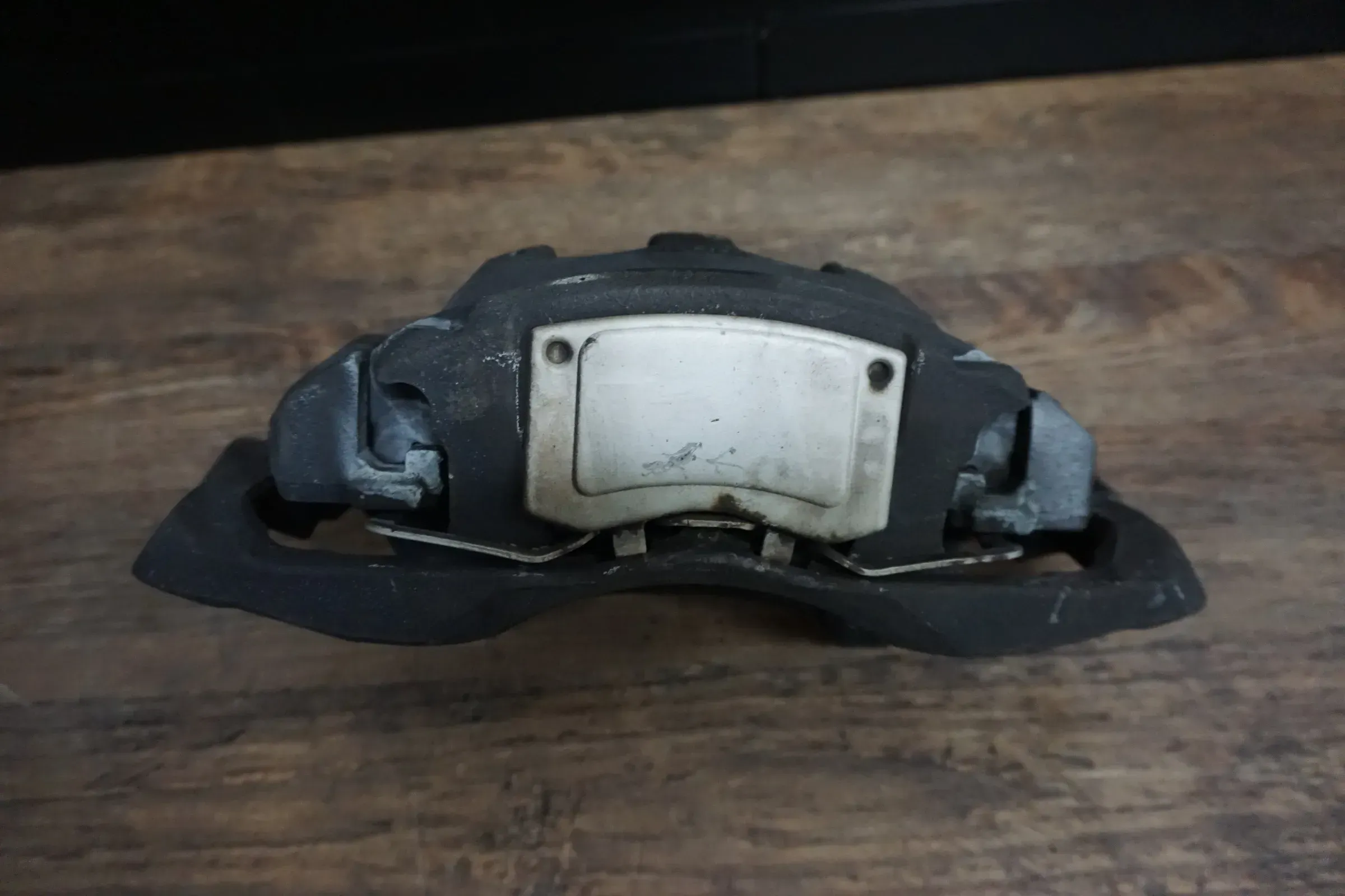 Original Bremssättel & -halterunge Links Vorne Gebraucht 2 - Bild 1