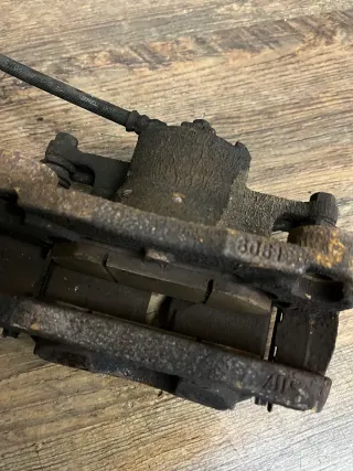 VW T5 Bremse vorn vorne Komplett Set 2.5 TDI Scheiben Halter Beläge AXE 174PS - Bild 6