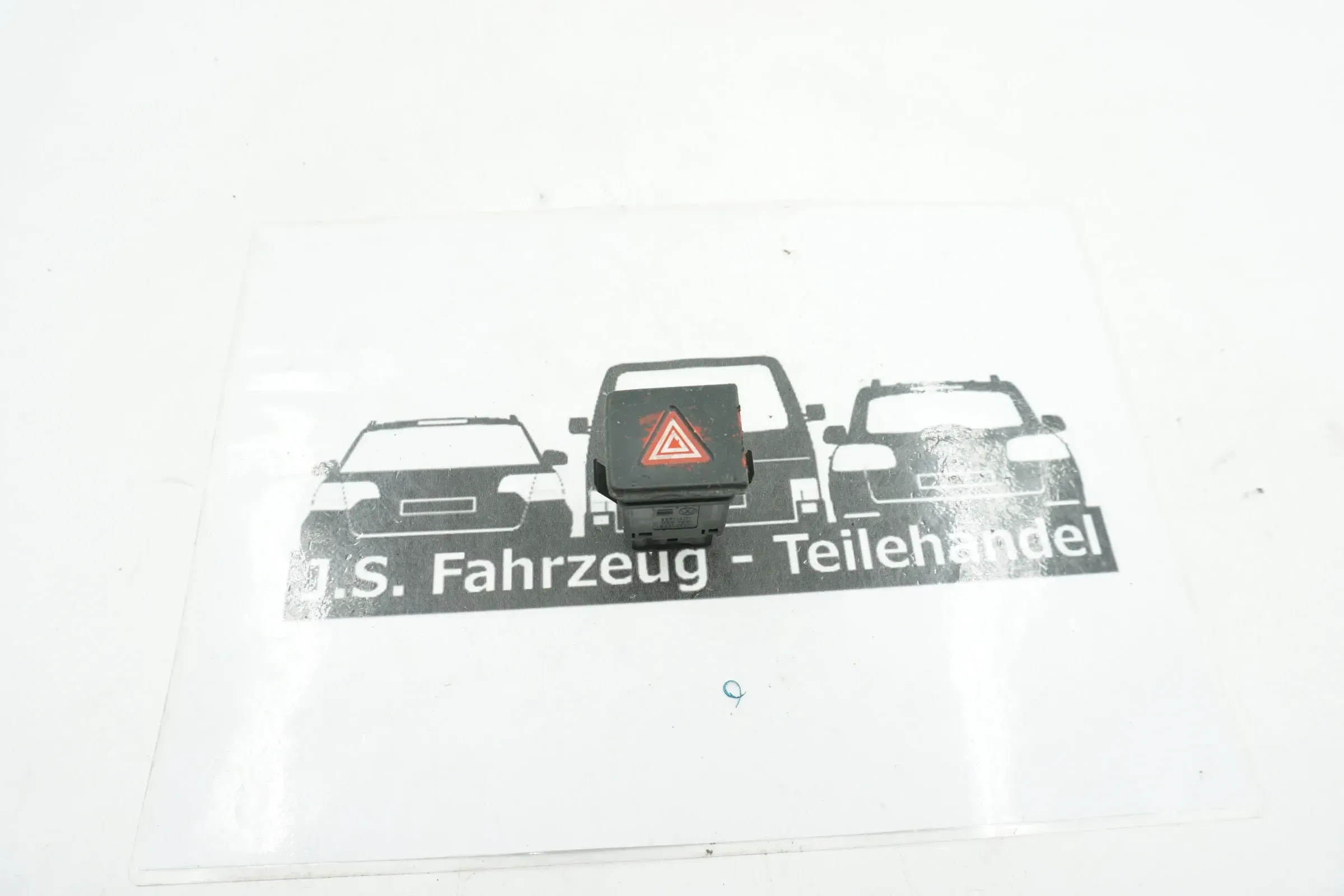 VW T5 7H Multivan Schalter Taster Warnblinker Warnblinkschalter 7H5953235A - Bild 1