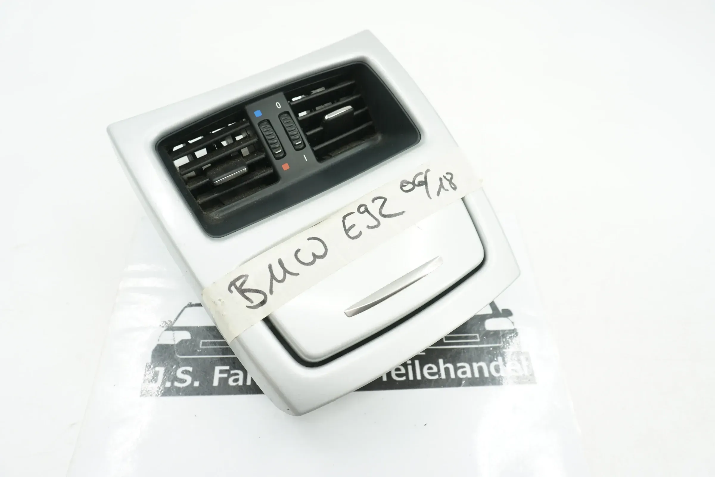 Luftausströmer Luftdüse Lüftungsgitter Hinten Mitte BMW 3er E93 E92 6932023 - Bild 1