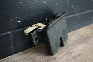 VW Touareg Heckklappe Schloss Rear TRUNK LATCH LOCK 7L6827505 - Bild 2