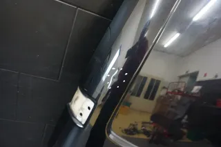 Original VW Transporter T5 Multivan Tür Hinten Links Scheibe LC9Z Schwarz - Bild 6
